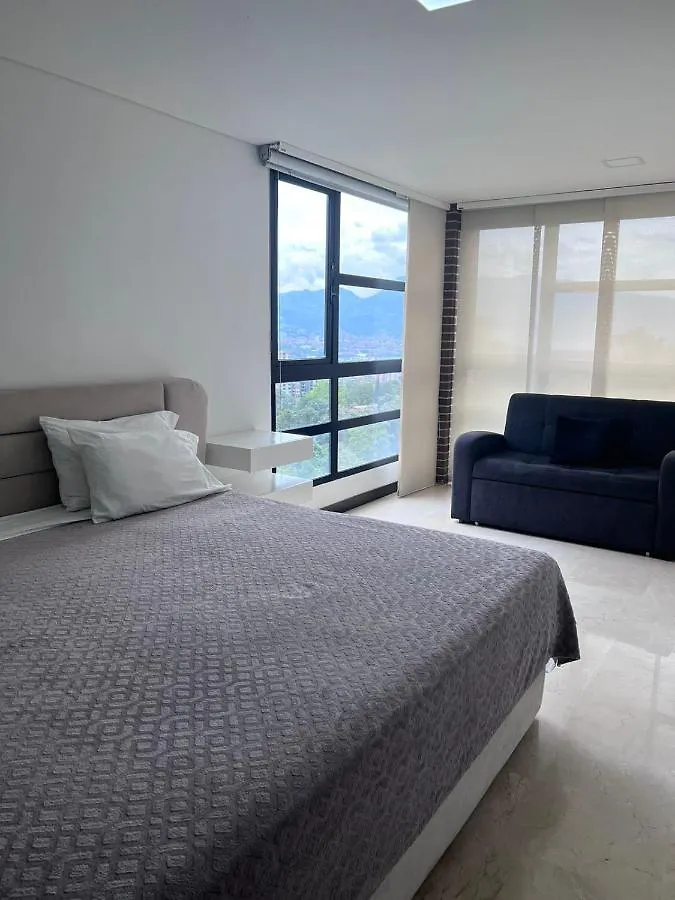 Spacious Apartments With High Views From Poblado Medellín